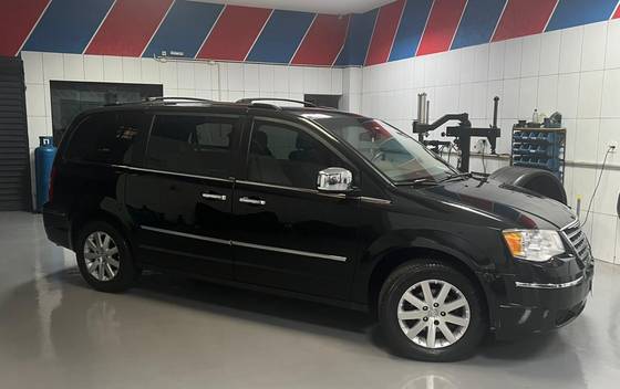 CHRYSLER TOWN & COUNTRY 3.8 LIMITED V6 12V GASOLINA 4P AUTOMÁTICO